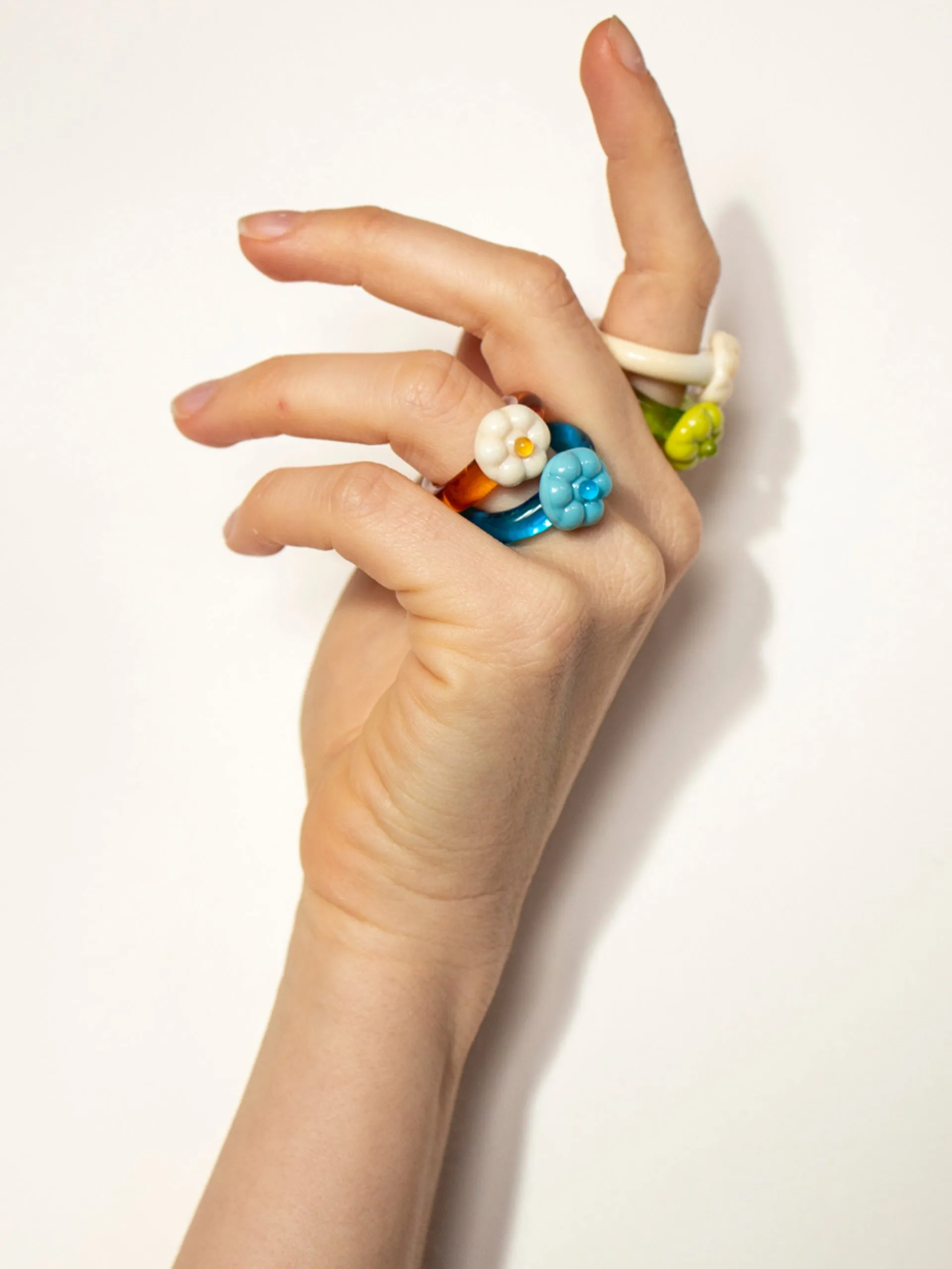 Daisy ring in amber and ivory