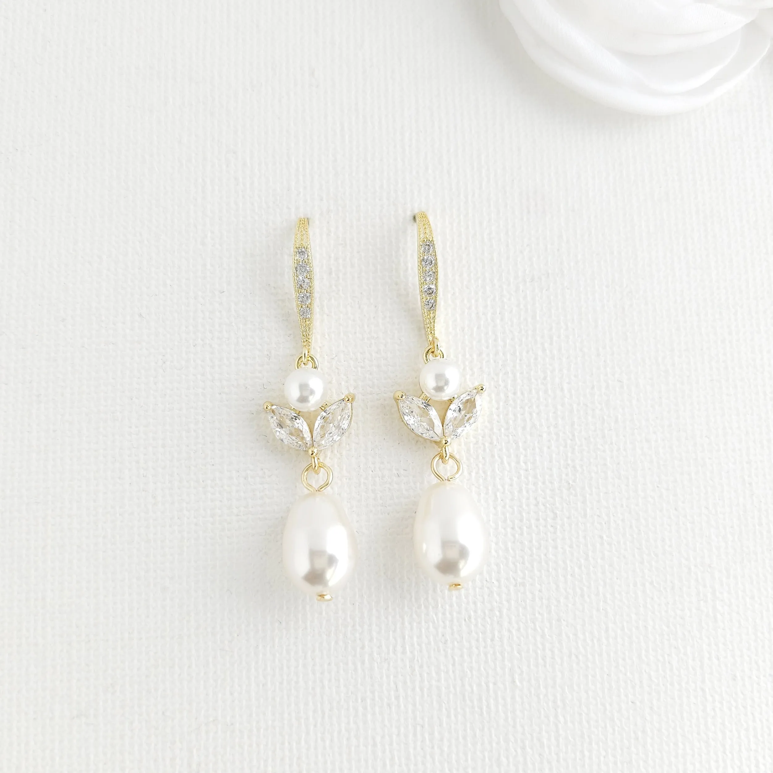 Delicate Gold Wedding Jewelry Set-Leila
