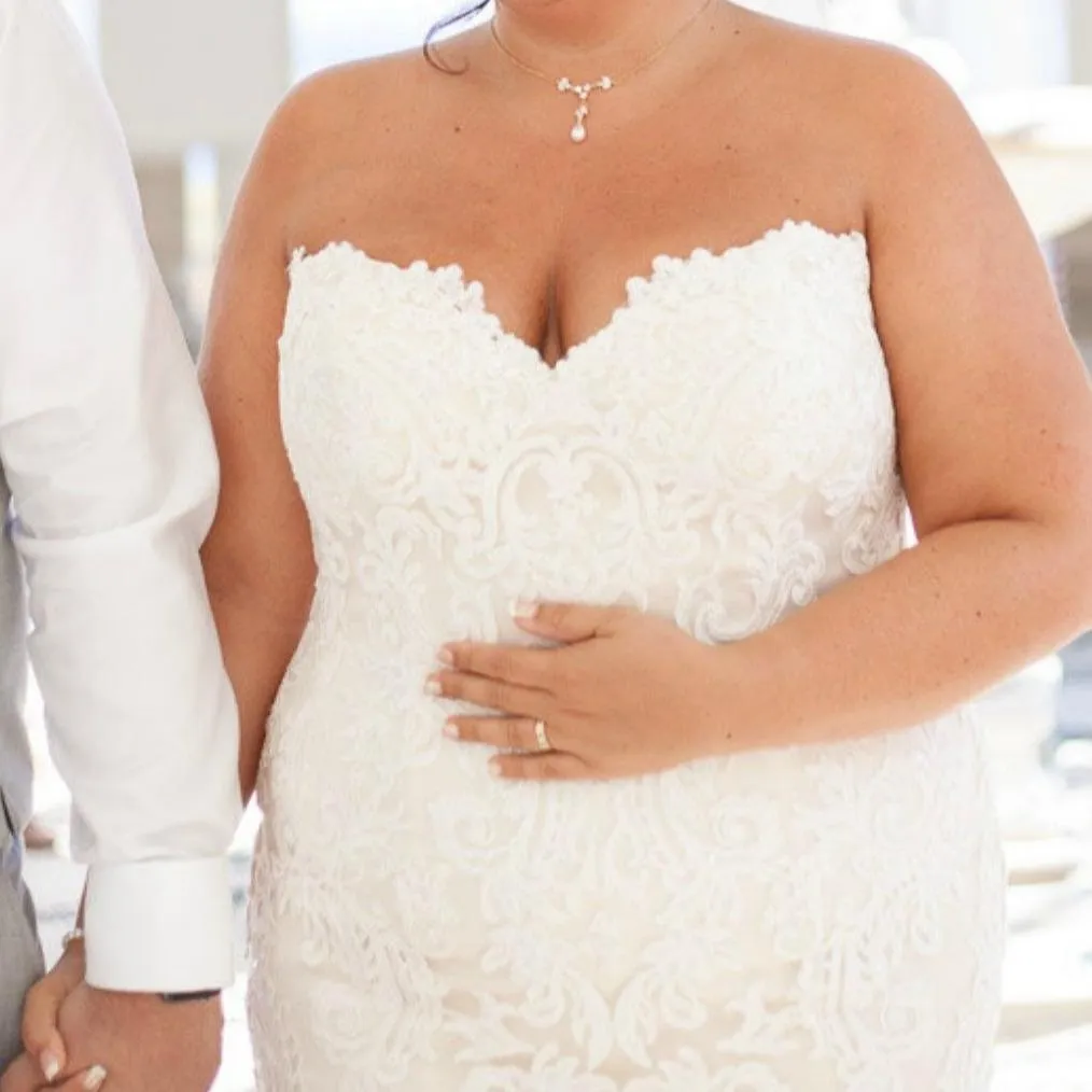 Delicate Gold Wedding Jewelry Set-Leila