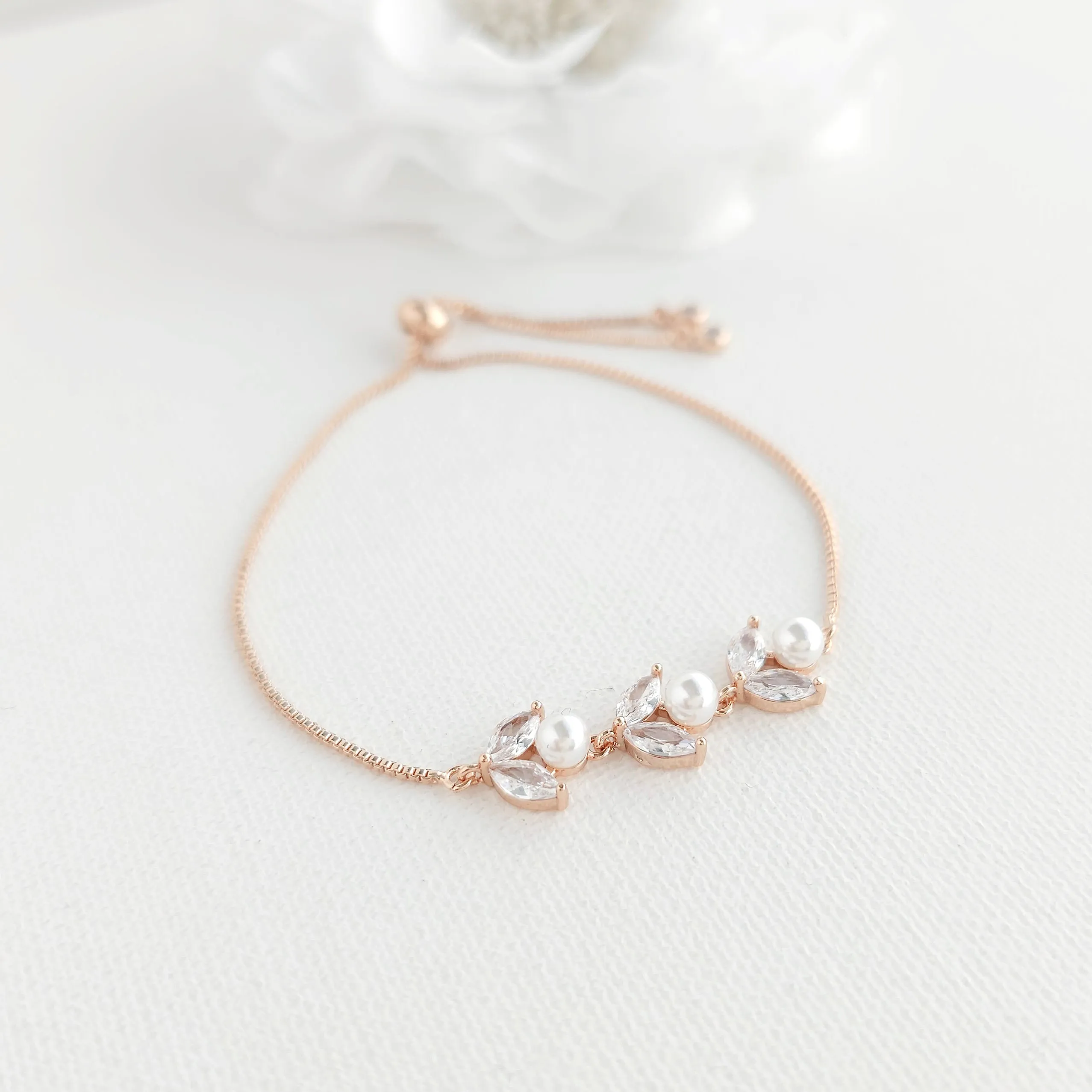Delicate Gold Wedding Jewelry Set-Leila