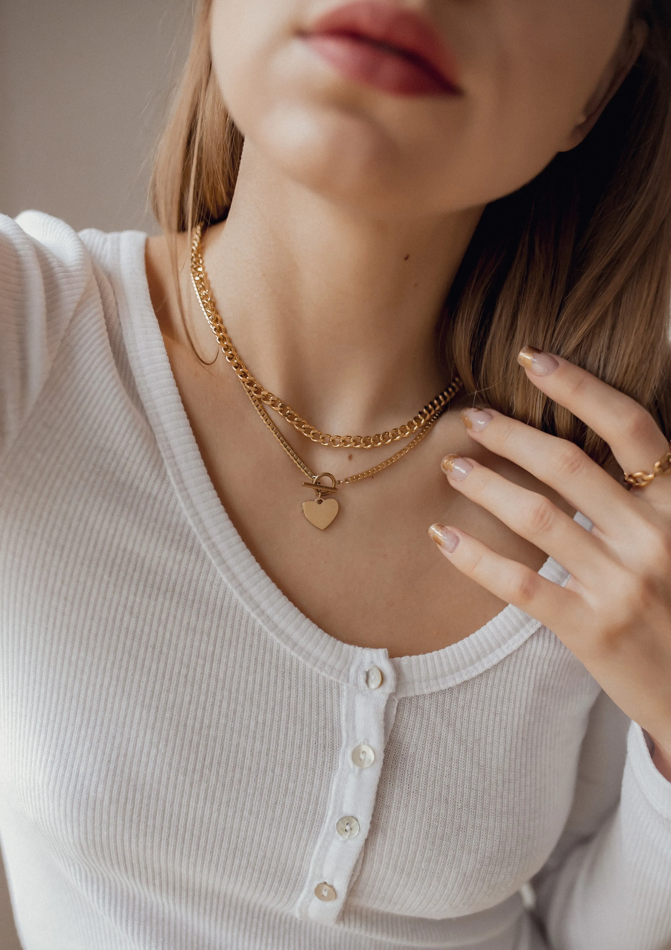 Heart Charm T-Bar Chain Necklace Gold