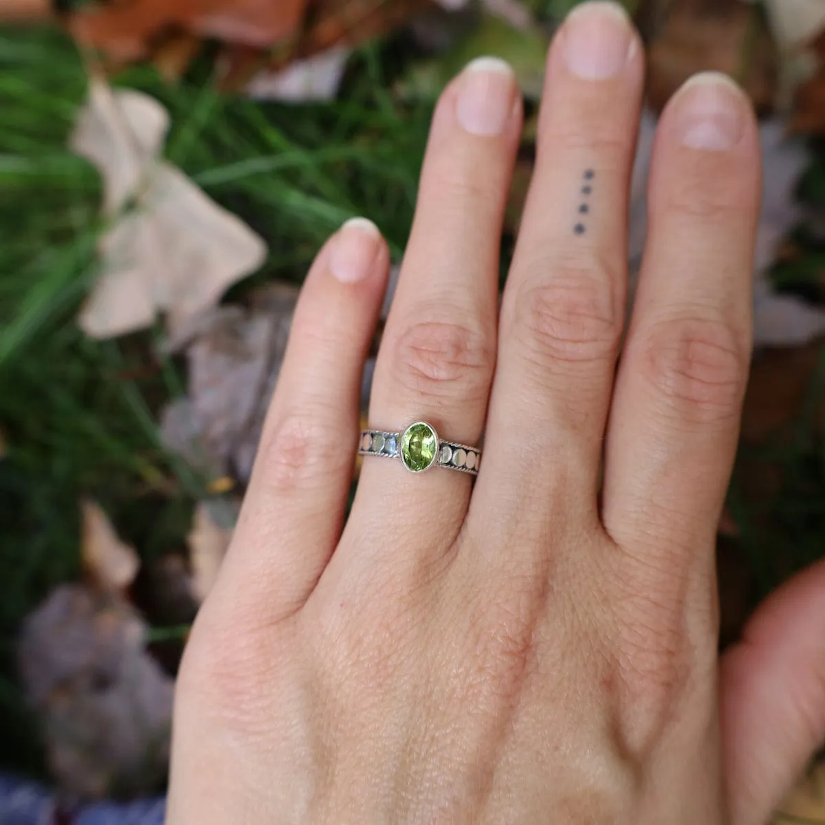 Sterling Silver Dot Band with Peridot