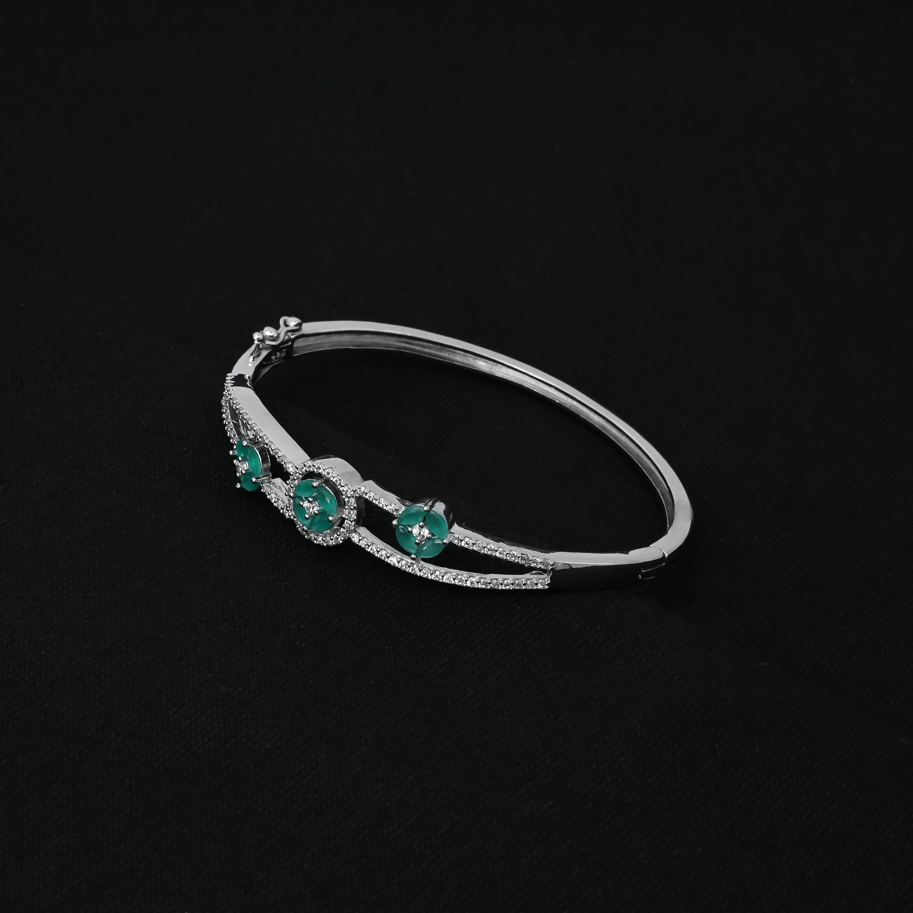 Sterling Silver "Diva's Prestige" Green Gems Kada Bracelet for Her